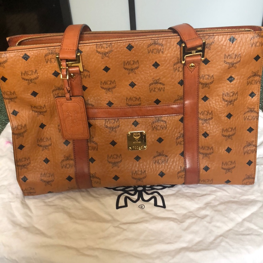 MCM Brown Bag *SOLD*
